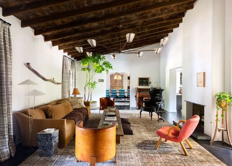 The Biggest Macro Design Trends We Are Predicting For 2022 - The World Is Shifting (AGAIN) - Emily Henderson Kirsten Dunst Home, Kirsten Dunst House, Jane Hallworth, Pirate House, Elizabeth Peyton, Downtown Loft, Brian Wilson, Rock And, New York City Apartment