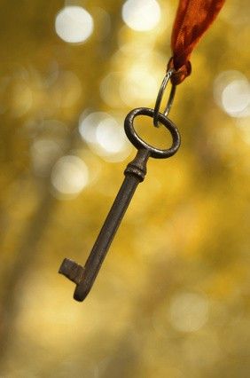 Key Symbolism and Meaning - a Lucky Symbol and Talisman Luck Symbols Witchcraft, Key Symbolism Meaning, Key Meaning In Witchcraft, Skeleton Key Meaning, Key Magick, Keys In Witchcraft, Journal Key Symbols, Quotes About Keys Sayings, Skeleton Key Crafts