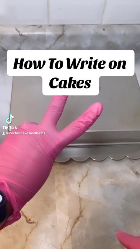 Professional Cake Recipe, Writing On Cakes, Basic Lettering, Writing Tutorial, Baking Tips And Tricks, Beautiful Messages, Cake Lettering, Cake Writing, Cake Decorating For Beginners