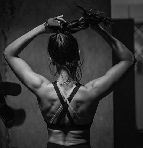 Women Fitness Photography, Gym Photoshoot, Gym Photography, Fitness Vision Board, Gym Photos, Musa Fitness, Fitness Photoshoot, Fitness Photos, Healthy Exercise