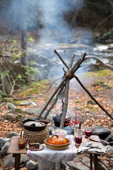 Diy Camping Chair, Camping Things, River Camp, Camping Diy, Camping Family, Camping Aesthetic, Camping Places, Bushcraft Camping, Camping Locations