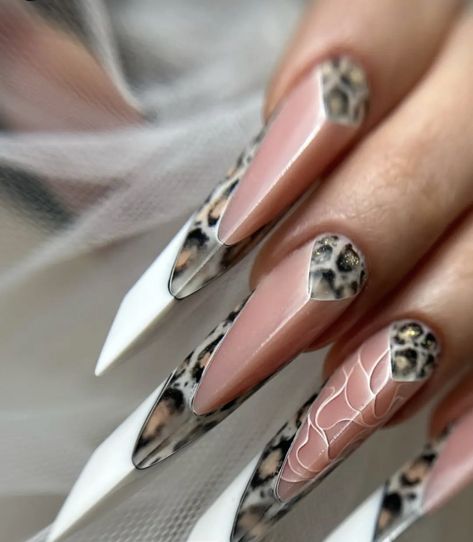 Edge Ideas, Vip Nails, Elegant Touch Nails, Angel Nails, Crazy Nail Art, Minimal Nails Art, Nail Courses, Edge Nails, Model Nails