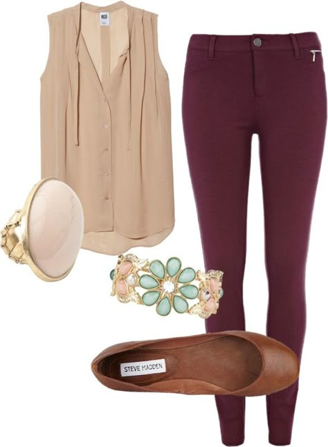 Burgundy jeans have burgundy jeans in stock  http://stores.ebay.com/countryliving37 Outfits Leggins, Maroon Pants, Burgundy Pants, Burgundy Jeans, Pants Brown, Brown Flats, Looks Style, Outfits Casuales, Primavera Estate