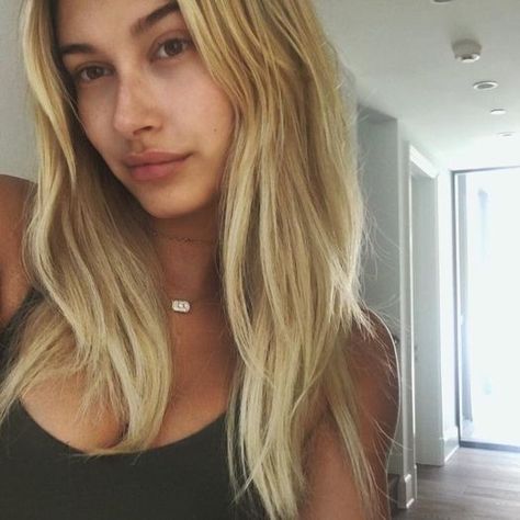 Hailey Baldwin, Hailey Bieber, Blonde Hair, A Woman, Blonde, Hair