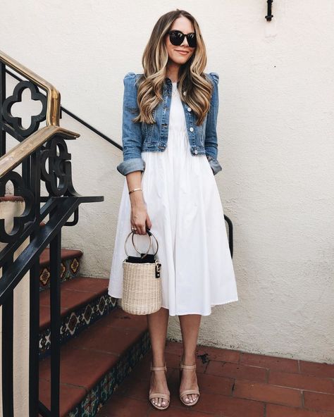 Ladylike Dress, Preppy Girls, Cute Outfits With Jeans, Dress With Jean Jacket, Dallas Fashion, Preppy Style Summer, City Outfits, Frocks For Girls, Over 50 Womens Fashion