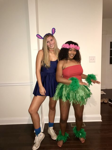 Cute Lilo And Stitch Costumes, Lelo And Stitch Couple Costume, Lilo And Stick Costume, Lilo Costume Diy Women, Lilo Outfit, Lilo And Stitch Inspired Outfits, Lilo And Stitch Couple Costume, Lelo And Stitch Costumes, Stitch Costume Women