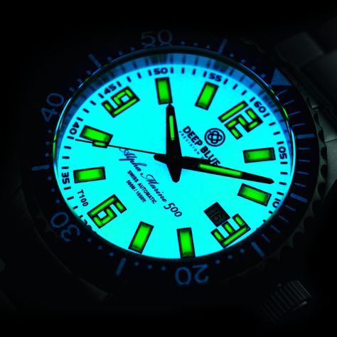 Bright Idea: Deep Blue’s Affordable Dive Watches › WatchTime - USA's No.1 Watch Magazine Diving Watch, Tritium Watches, Deep Blue Watches, Luxury Blue Diving Watch Accessories, Automatic Diving Watch With Round Dial, Blue Diving Watch With Chronograph, Old Pocket Watches, Stylish Watches Men, Army Watches