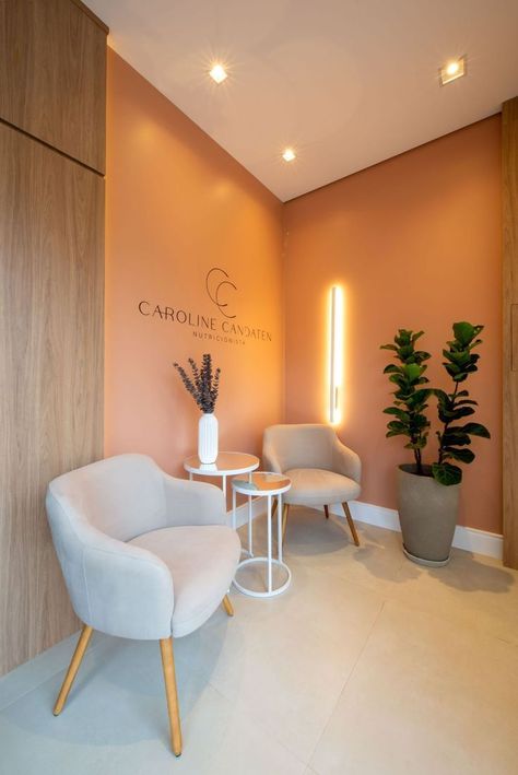 Waiting Room Design, Dental Office Design Interiors, Esthetics Room, Spa Room Decor, Spa Interior Design, Productive Work, Salon Suites Decor, Office Interior Design Modern, Clinic Interior Design