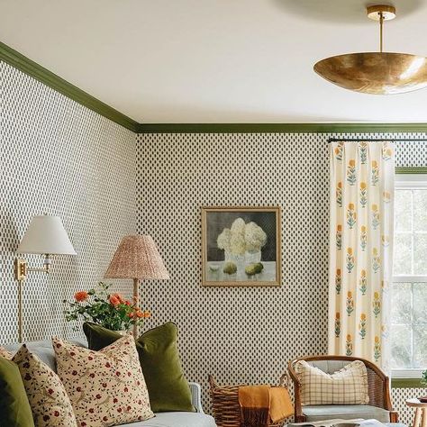 Francoise Murphy Interiors on Instagram: "Who doesn’t love a good transformation? We started with a long and narrow living room (swipe 👉 to see before). After is a charming layered living room for a family with 3 young children.  We custom designed a bookcase to add not only functionality but architectural interest to the rather long and narrow room.  We are biased but we love how it turned out!  #francoisemurphyinteriors   📷: @katelikeheart" How To Make A Narrow Room Look Wider, Row House Living Room Narrow, Long Narrow Dark Living Room, Long Narrow Bungalow Floor Plans, Floor Plan For Narrow Lot, Long Narrow Living Room, Narrow Rooms, Narrow Living Room, Shotgun House