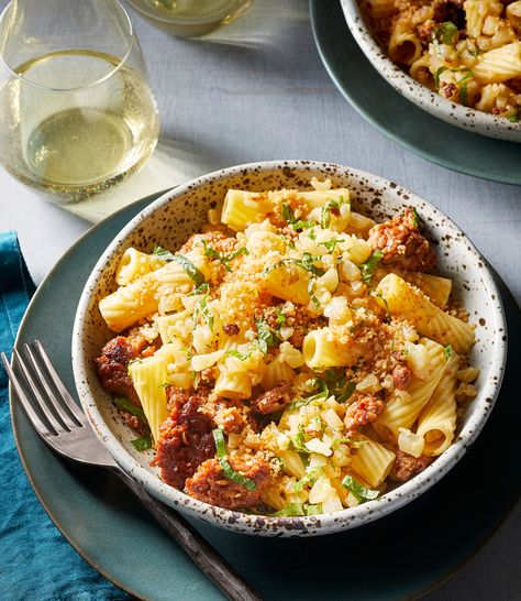 Minted Rigatoni with Cauliflower, Sausage and Crispy Panko Cauliflower Sausage, Pasta Dinner Ideas, Basil Pasta Salad, Arugula Pasta, Hotdish Recipes, Tuna Casserole Recipes, Salads Pasta, Riced Cauliflower, Fresh Tomato Sauce