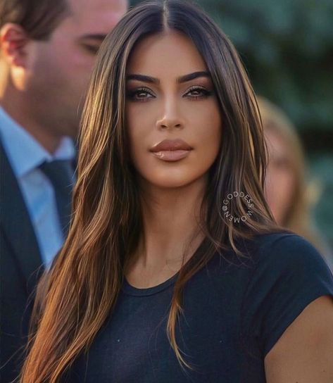 Kardashian Makeup, Fall Instagram, Kim Kardashian Makeup, Kim Kardashian Hair, Rambut Brunette, Kardashian Hair, Brown Hair Balayage, Brown Blonde Hair, Light Brown Hair