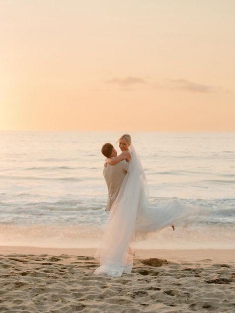 We love our accessory brides! 💕 Even if you have found your perfect gown, we love to help you complete your perfect bridal look with one of our veils or pieces by our talented accessory designers @megantheresecouture and @dolecka_bridal 🥰 Kaylee looks gorgeous in her dream gown by @romanova.atelier that she paired with our raw edge veil. We just love how the simplicity of our veil pairs with the gorgeous beading on her gown. Vendors: Photography by @christiegrahamphotography Veil by @mara... Beach Bridal Portraits, Romanova Atelier, Beach Wedding Veil, Dream Gown, Veil Accessories, Wedding Veil Accessories, Beach Bridal, Bride Accessories, Beach Photo