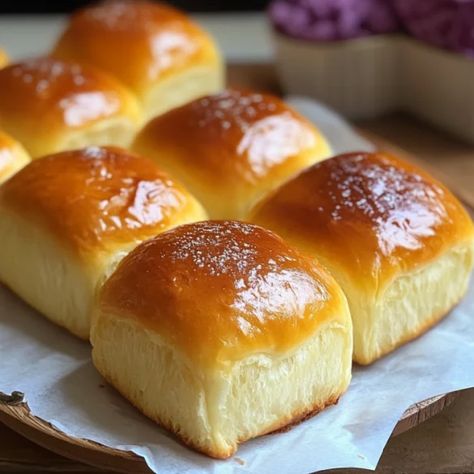 00000000 Milk Brioche, Soft Dinner Rolls, Staple Recipes, Pizza Bread Recipe, Homemade Brioche, Fluffy Bread, Brioche Rolls, Pembuat Roti, Brioche Recipe