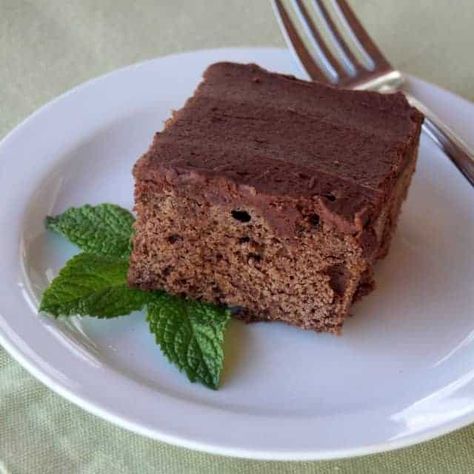 Fresh Mint Brownie Mint Recipes Fresh, Mint Growing, Fresh Herb Recipes, Mint Chocolate Chip Cookies, Mint Simple Syrup, Recipes Drinks, Mint Brownies, Seasonal Living, Mint Recipes