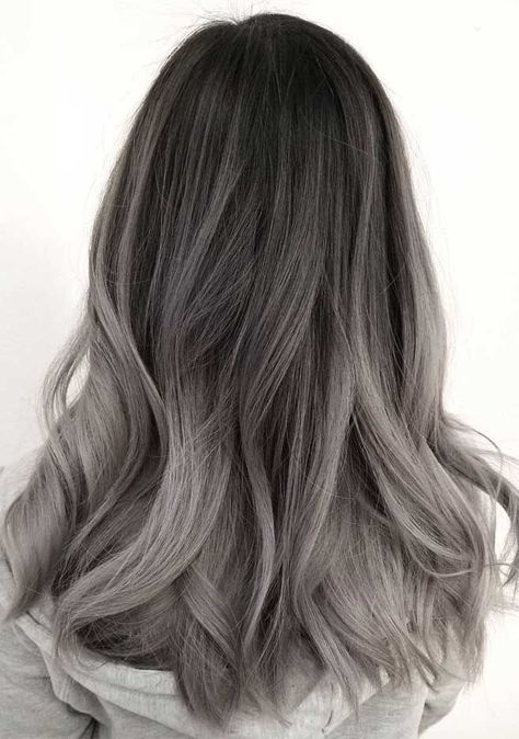 Pelo Color Ceniza, Ash Gray Hair Color, Ash Grey Hair, Grey Ombre Hair, Gray Balayage, Korean Hair Color, Ash Hair, Ash Hair Color, Hair Color Streaks