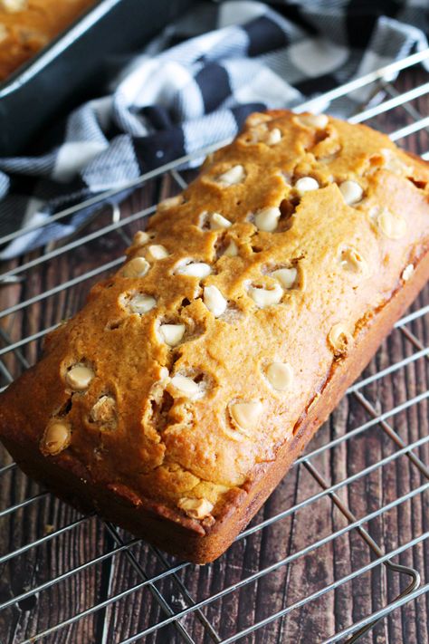 Pumpkin White Chocolate Chip Bread — Holoka Home White Chocolate Chip Pumpkin Bread, Pumpkin Muffins With White Chocolate Chips, Pumpkin Bread With White Chocolate Chips, Pumpkin White Chocolate, Chocolate Chip Bread, Thanksgiving Desserts Easy, Pumpkin Chocolate Chip Bread, White Chocolate Chip, Pumpkin Bread Recipe