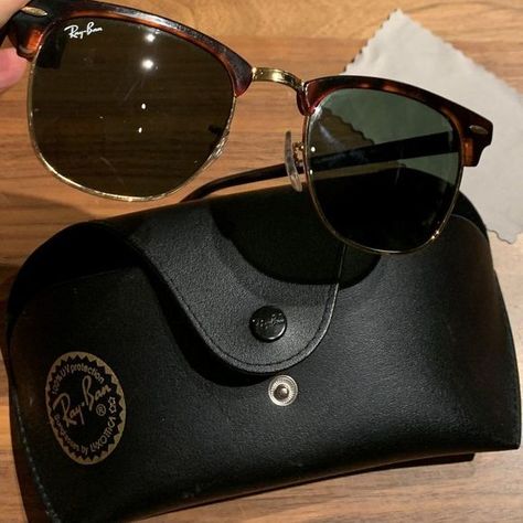 Ray Ban Clubmaster sunglasses, EUC, authentic with case, men, women, tortoise Ray Ban Classic, Hollywood Scenes, Shell Frame, Green Lens, Clubmaster Sunglasses, Aviator Style, Eyewear Brand, Movie Star, Silver Screen