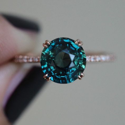 Round Sapphire Engagement Ring, Engagement Ring Blue, Sapphire Solitaire Ring, Blue Engagement Ring, Pave Diamond Band, Blue Green Sapphires, Teal Sapphire, Zierlicher Ring, Round Sapphire