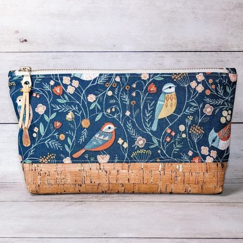 Courtney Maness (@courtneydellhandmade) • Instagram photos and videos Zippered Bag, Cheater Quilt, Cork Fabric, Gold Flecks, Toiletry Storage, Slim Wallet, Bag Handmade, Leather Pulls, Custom Bags