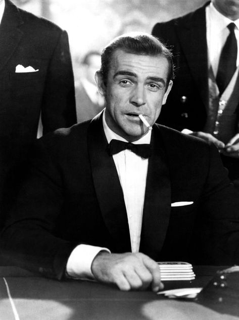 20 Amazing Vintage Photos of Sean Connery When He Was Young ~ vintage everyday Sean Connery 007, Sean Connery James Bond, 007 James Bond, Male Pattern Baldness, Scottish Actors, James Bond Movies, Roger Moore, Pierce Brosnan, Bond Films