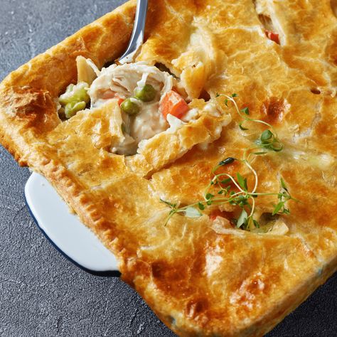 Hi Ken Pot Pie, Unbelievable Chicken, Recipe For Chicken Pot Pie, Super Easy Casseroles, Chicken Casserole Recipes, Pot Pie Casserole, Chicken Pot Pie Casserole, Homemade Chicken Pot Pie, Casserole Easy