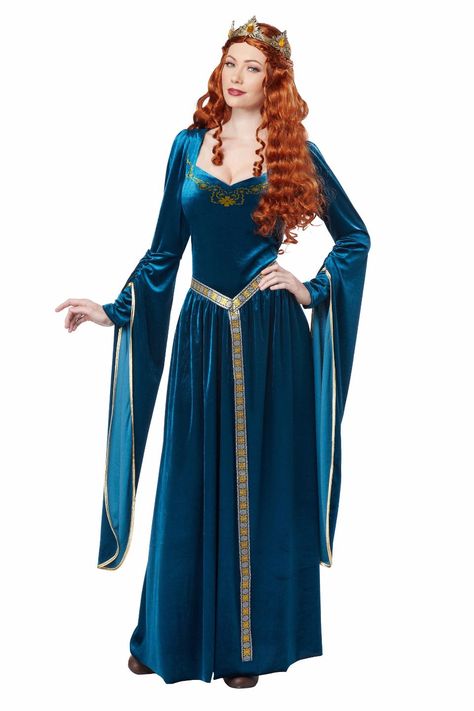 Sansa Starkgoodhousemag Guinevere Costume, Classy Costumes, Mother Daughter Halloween Costumes, Lady Guinevere, Dark Blue Velvet Dress, Medieval Costumes, Medieval Princess, California Costumes, Plus Size Costume