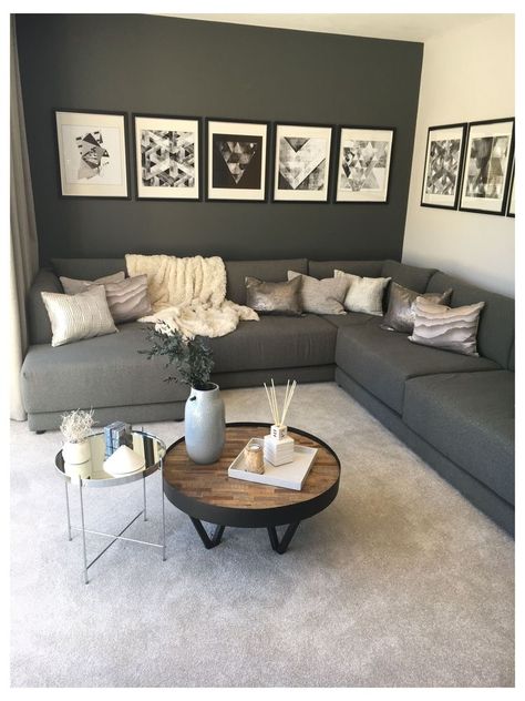 Gray Sofa Living, Dark Grey Couches, Gray Couch, Grey Walls Living Room, Grey Sofa Living Room, Furnitur Ruang Keluarga, Snug Room, Grey Couch Living Room, Living Room Decor Gray