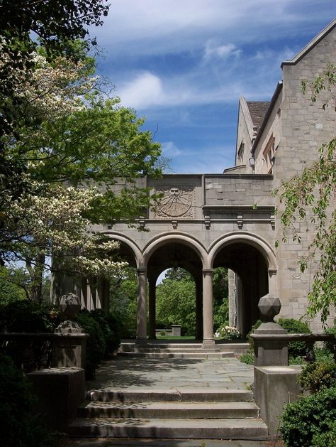 North side of West Porch | Coe Hall & Planting Fields Arboretum | Oyster Bay, Long Island, NY | Photo credit: bloomsday616 @FLICKR New York Places To Visit, New York Places, European Elegance, Oyster Bay, Long Island Ny, The Heavens, Ahmedabad, Long Island, Cottage Core