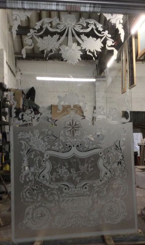 An acid etched window approx 4ft x 8ft at The Albert in Westminster. All done entirely by hand . Acid Etched Glass, Sandblasted Glass, Fall Prevention, Decorative Glass, Decorative Design, Contemporary Glass, Etched Glass, Glass Etching, Table Tops