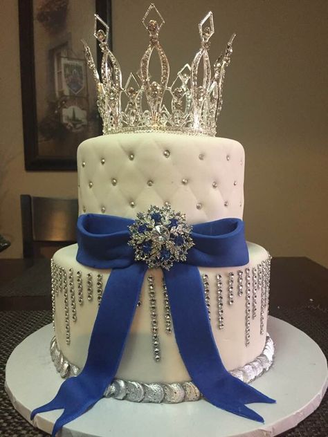 Small Quinceanera Cakes, Blue Cake Sweet 16, Blue 15 Cake, Cake Designs For Quinceanera, Navy Blue Quinceanera Cake, Royal Blue Quince Cake Ideas, Royal Blue And Silver Quinceanera Cake, Royal Blue Sweet 16 Cake, Quince Cakes Blue