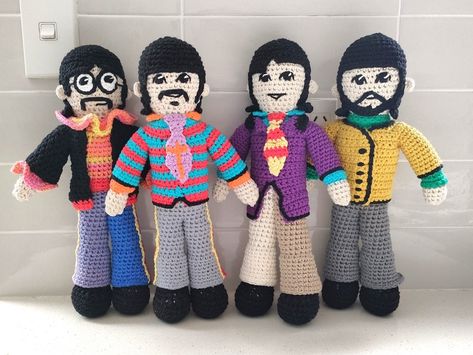 Beatles Crochet Pattern, Crochet The Beatles, Free Woodstock Crochet Pattern, The Beatles Crochet Pattern, Beatles Party Decorations, Woodstock Amigurumi Free Pattern, Beatles Crafts, Beatles Dolls, Beatles Cross Stitch Pattern