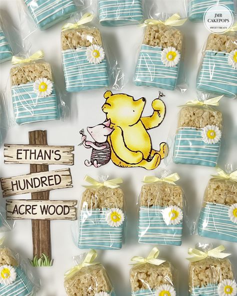 Winnie The Pooh Desserts Sweets, Winnie The Pooh Chocolate Pretzels, Winnie The Pooh Sweet Table, Winnie The Pooh Rice Crispy Treats, Winnie The Pooh Treat Table, Winnie The Pooh Treats, Winnie The Pooh Dessert Table, Winnie The Pooh Party Favors, Boy Baby Shower Centerpieces