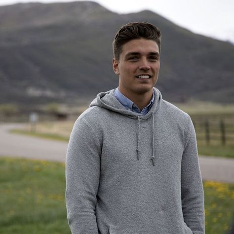 Dean From 'The Bachelorette' Wants To Take His Wife's Last Name Dean Unglert, Trista Sutter, Bachelorette Contestants, Searching For Love, Ali Fedotowsky, Emily Maynard, Jojo Fletcher, Rachel Lindsay, Colton Underwood