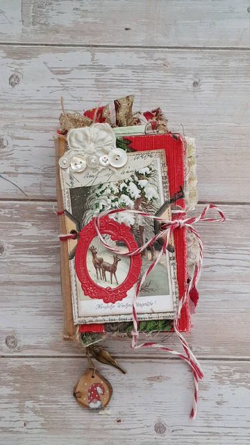 Christmas Junk Journal Cover Ideas, Christmas Journal Cover, December Daily 2024, Christmas Junk Journal Ideas, Christmas Journals, Christmas Junk Journal, Journal Making, Christmas Mix, Journal Books