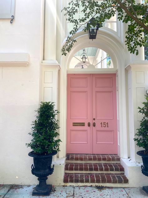 Charleston Sc Aesthetic, Charleston Vibes, Kook Life, Charleston Apartment, Charleston Aesthetic, Charleston Gates, College Posters, Charleston Architecture, 2024 Energy