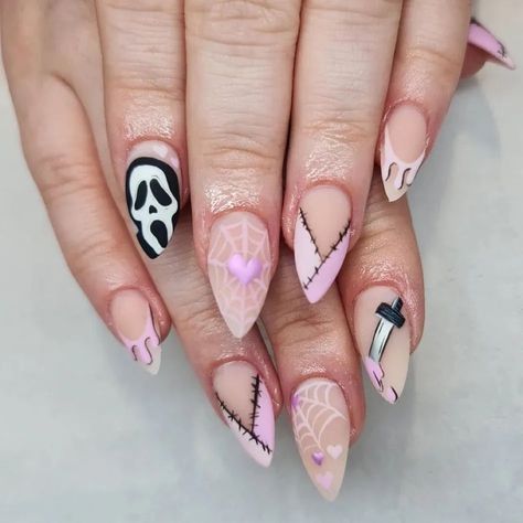 Scream Nails Pink And Black, Girly Scream Nails, Pink Scream Nails Short, Scream Mask Nails, Pink Scream Nails, Scream Nails Acrylic, Scream Nail Art, Alice Nails, Biab Nail