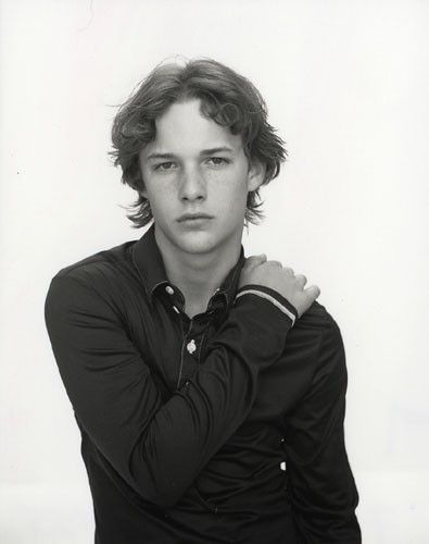 Brad Renfro Brad Renfro, Sean Faris, Brown Hair Men, Face Anatomy, 90s Men, Tom Felton Draco Malfoy, Actor Picture, Tom Felton, Taylor Swift Pictures