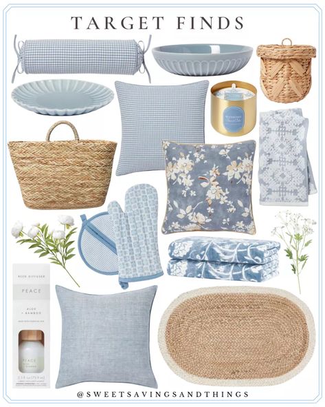 Coastal Granddaughter Home Decor, Costal Grandma Room Decor, Coastal Grandmother Office, Costal Cottage Decor Coastal Style, Coastal Grandmother Interior Design, Coastal Grandmother Aesthetic House, Kitchen Registry, New England Home Decor, French Coastal Decor