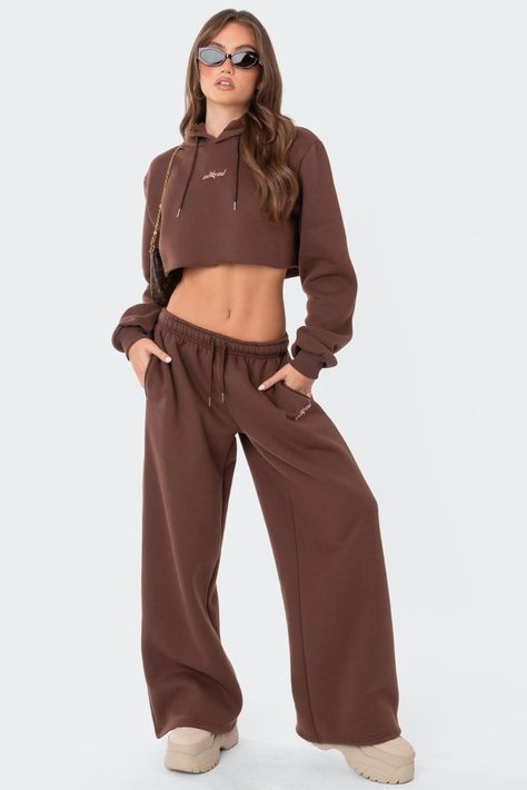 Brenna Low Rise Wide Sweatpants Brown Sweatpants Outfits, Wide Sweatpants, Low Rise Sweatpants, Brown Sweatpants, Sporty Hoodie, Clothes Wishlist, Sweatpants Style, Wide Leg Sweatpants, Girly Style