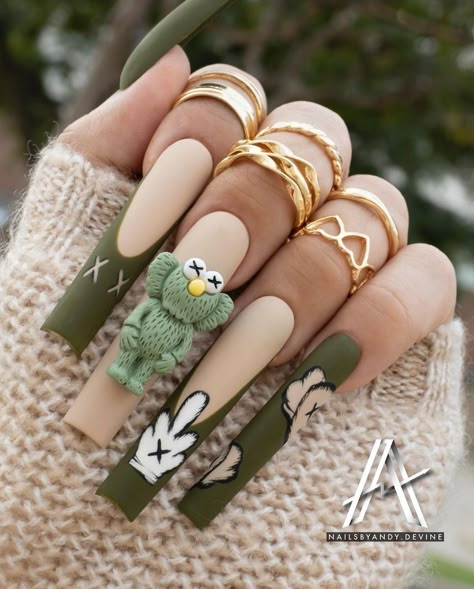 Hypebeast Acrylic Nails, Matte Kaws Nails, Kaws Inspired Nails, Kaws Charms Nails, White Cartoon Nails, Moss Nails Acrylic, Kaws Short Nails, Nails With Bear Charm, Bear Charm Nails