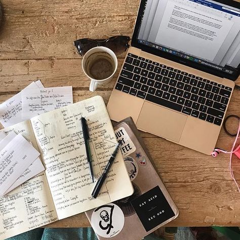 Manuscript Writer Author Life study | studying | studyblr | notes | laptop | books | school | coffee | tea time | motivation | study desk | stationery Studyblr Notes, Life Study, Study Board, Study Organization, Work Motivation, College Study, Study Motivation Inspiration, Study Space, Studying Inspo