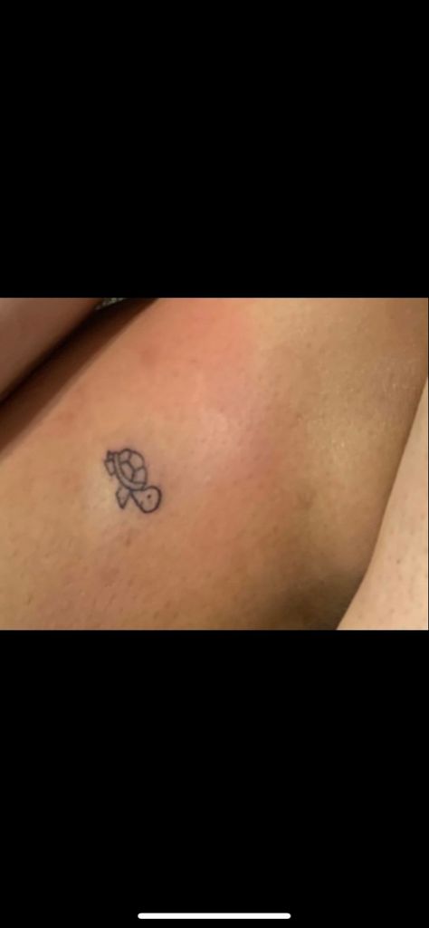 Small Tortoise Tattoo, Tortoise Tattoo, Small Tortoise, Small Pretty Tattoos, Turtle Tattoo, Discreet Tattoos, Small Tattoo, Tattoo Inspo, Pretty Tattoos