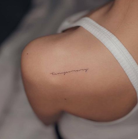 20 Cute Small Meaningful Tattoos for Women - Pretty Designs Pretty Small Tattoos, Tiny Tattoos With Meaning, Small Words Tattoo, Small Meaningful Tattoos For Women, Tattoos For Women Small Meaningful, Small Back Tattoos, Places For Tattoos, Tattoos Infinity, Tattoos Mandala