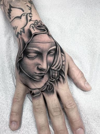 Clock Tattoo Design Hand, Angel Hand Tattoo, Mexico Wallpaper, Virgin Mary Tattoo, Mary Tattoo, Christ Tattoo, Tattoo Outline Drawing, Chicano Tattoos, Jesus Tattoo