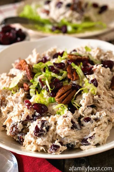 Low Calorie Chicken Salad, Chicken Salad Without Mayo, Salad With Cranberries, Cranberry Chicken Salad, Low Calorie Chicken, Turkey Salad, Thanksgiving Turkey Leftovers, Sweet Potato Pancakes, Cranberry Salad