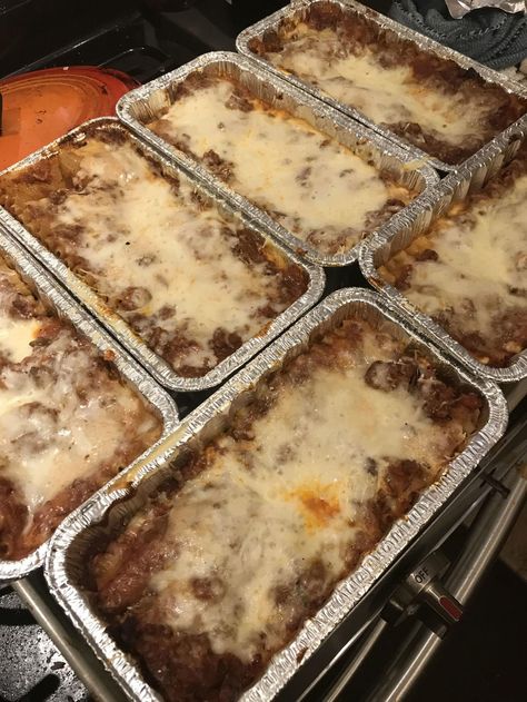 Bread pan lasagna makes it so easy | Food | jhnewsandguide.com Bread Pan Lasagna, Loaf Pan Lasagna, Pan Lasagna, Mini Lasagna, Frozen Lasagna, Homemade Comfort Food, Baked Lasagna, Bread Tin, Lasagna Ingredients