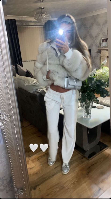 Essex Girls, Chav Outfits, Classy Winter Outfits, Clueless Outfits, Easy Trendy Outfits, Winter Fits, Cute Swag Outfits, Simple Trendy Outfits, Cute Everyday Outfits