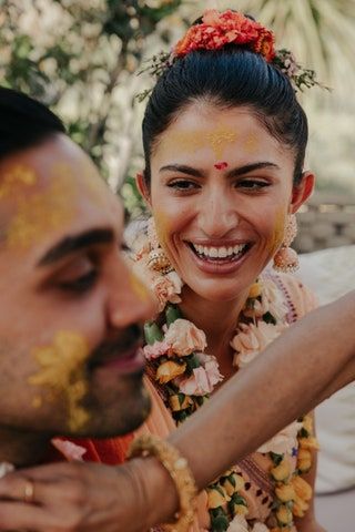 Inside Vanessa DeLappe and Nayan Patel’s Indian-Latino wedding in Mexico | Vogue India Mexico Vogue, Haldi Photography Ideas, Latino Wedding, Haldi Poses For Bride, Couple Poses Ideas, Haldi Photoshoot, Marriage Poses, Bride Groom Photoshoot, Haldi Ceremony Outfit