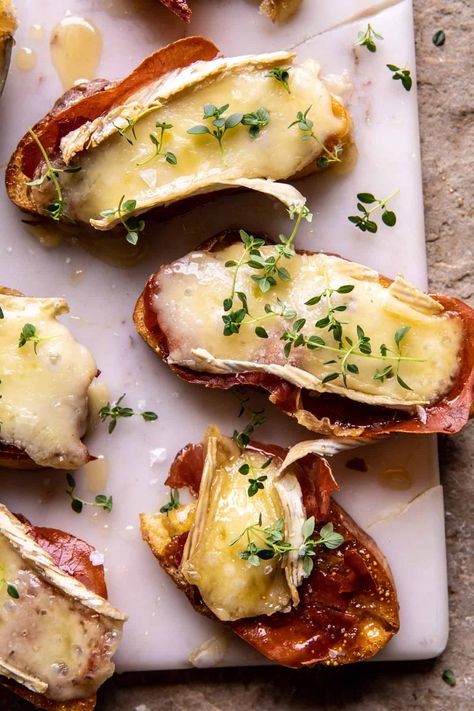 Baked Brie Crostini with Crispy Prosciutto | halfbakedharvest.com Half Baked Harvest Fall Appetizers, Baked Brie Crostini, Crostini Recipe, Crispy Prosciutto Wrapped Boursin, Crostini With Brie, Crostini Board Ideas, Baked Brie Bites In Puff Pastry, Crostini Toppings Ideas, Half Baked Harvest Brie