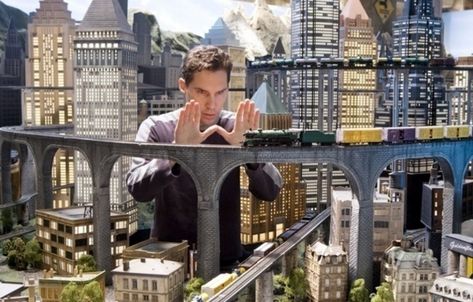 Famous Movie Scenes That Were Actually AMAZING Miniatures - Wow Gallery Metropolis Superman, Film Harry Potter, Famous Movie Scenes, Model Training, Superman Returns, Train Miniature, Grand Budapest Hotel, Model Train Sets, Epic Movie